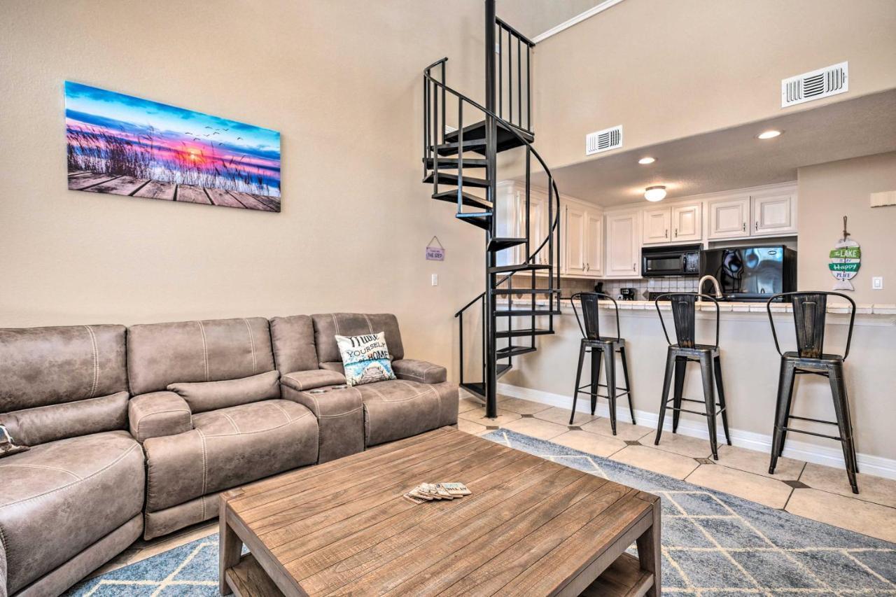 Idyllic Montgomery Condo With Pool And Lake View! Kültér fotó